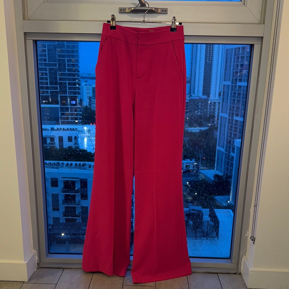 Alice + Olivia Pink Women's Pants
